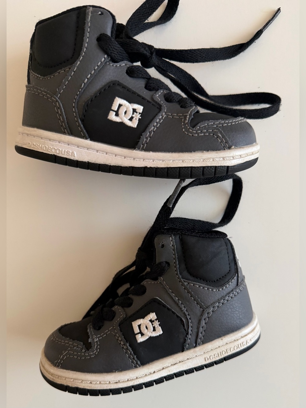 DC Shoes Toddler 5 Sparks High RS Black, Gray, White High Top Skate Sneakers